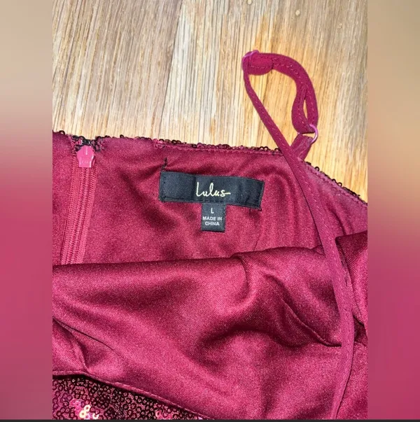 Maroon Bodycon Dress - Image 4