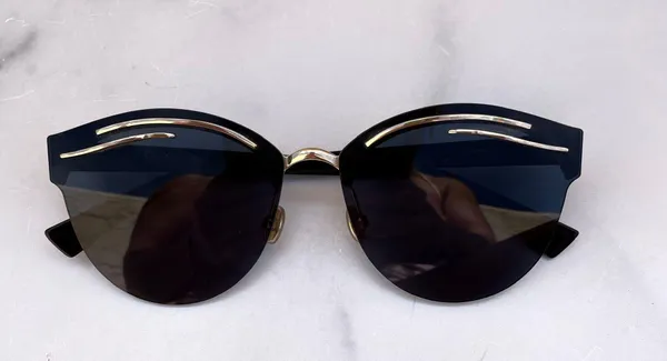 Christian Dior women’s Emprise 63mm limited edition RHLA9 gold/black sunglasses - Image 2