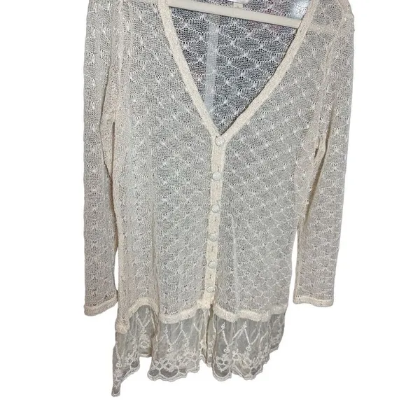 Krazy Kat Ivory Cream Open Knit Long Sleeve Button Front Lace‎ hem Top - Image 4
