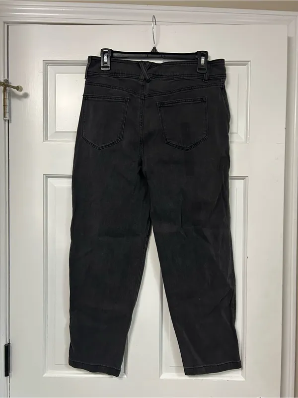 Sonoma Black High-Waist Jeans with Front Pleats - Image 2