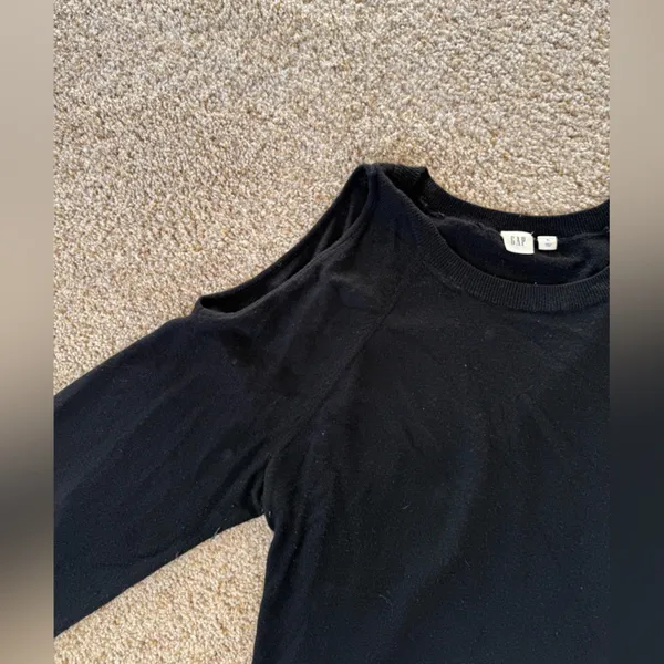 Gap Black Sweater Cut Out Top - Image 3