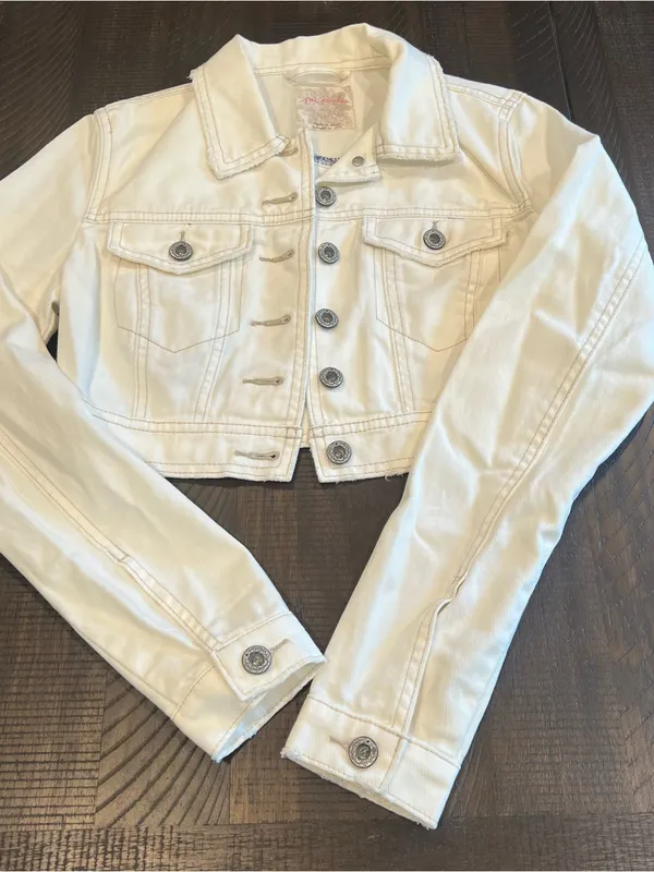 Free people cropped denim white / ivory jacket 0 ( XS ) women NWT - Image 2