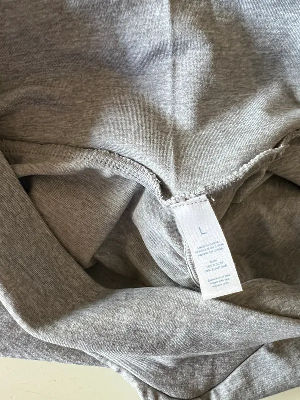 Grey Booty Scrunch Legging Size L - Image 3