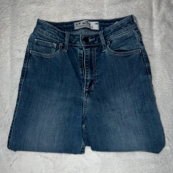 Hollister Flare Boot Cut Jeans Size 3R - Image 2