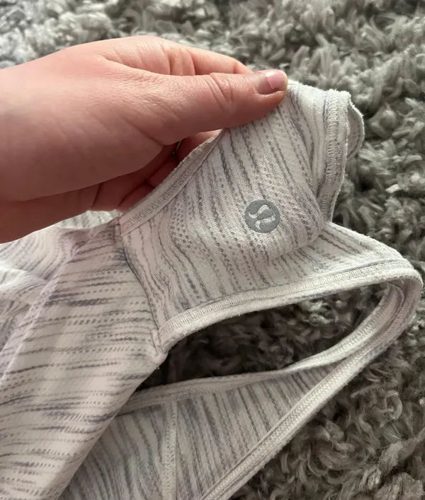 Lululemon Pleated Tank Size 6 - Image 2