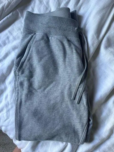 Lululemon joggers  - Image 3
