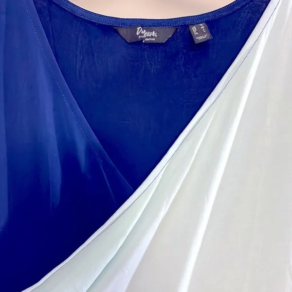 NWOT Du Jour Medium Teal and Blue Maxi Dress - Image 3