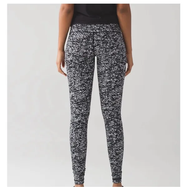 Lululemon Wunder Under Leggings‎ Pant III Womens Size 4 Iced Wave White Black - Image 2