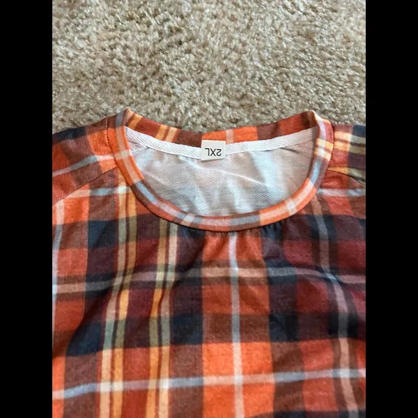 Woman top shirt sweater blouse size 2xl fall colors - Image 3