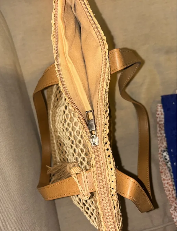 Tan Woven shoulder purse - Image 4