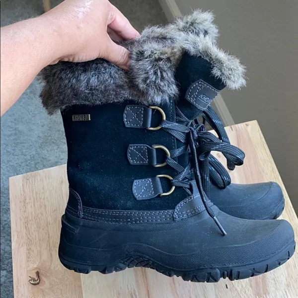 KHOMBU Slope winter boot faux fur black snow school chores size 6 warm commute - Image 4
