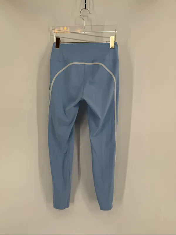 Vuori Track leggings in Orchard Light Blue Size medium - Image 3