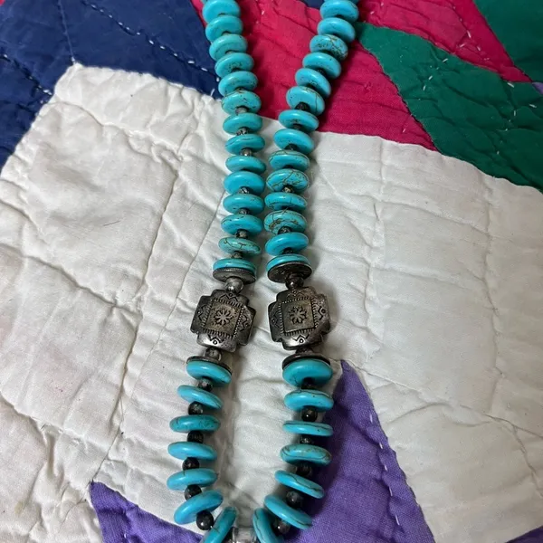 Beautiful necklace. Looks like turquoise and silver. I believe it is howlite. - Image 4