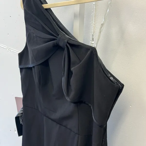NWT JS Collections One-Shoulder Bow Gown for Cocktail Maxi Gown‎ Sz 8 Black - Image 3