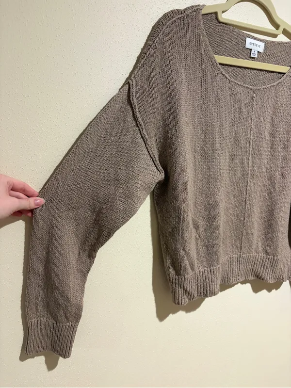 Evereve Naia Off Shoulder Pullover Sweater Slouchy Reverse Seams Taupe Medium - Image 5