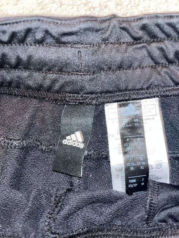 Adidas sweat shorts - Image 2