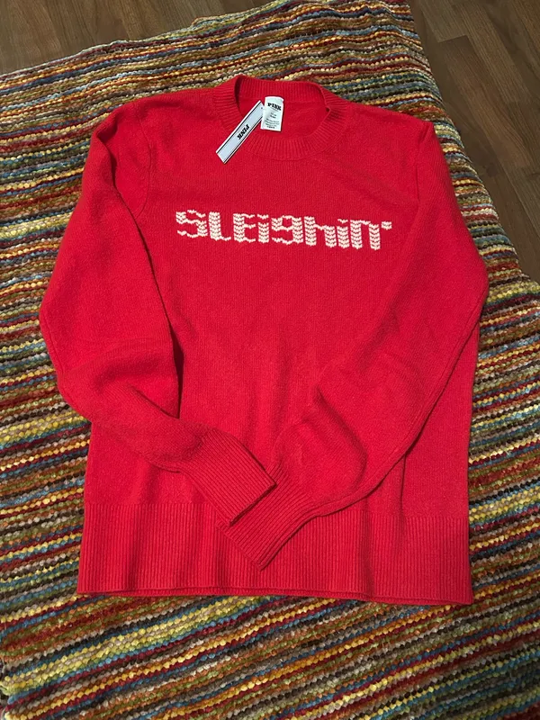 Victoria’s Secret Crewneck knit sweater size medium holiday collection - Image 7