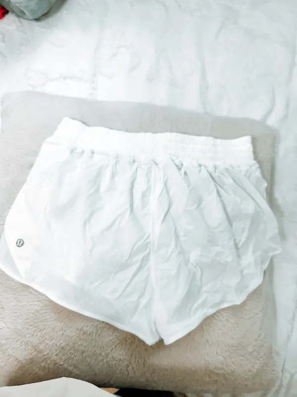 Hotty Hot Short 2.5” - Image 2