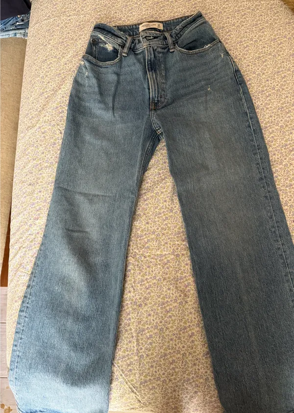 Abercrombie Jeans 90s High-Rise Relaxed - Image 4