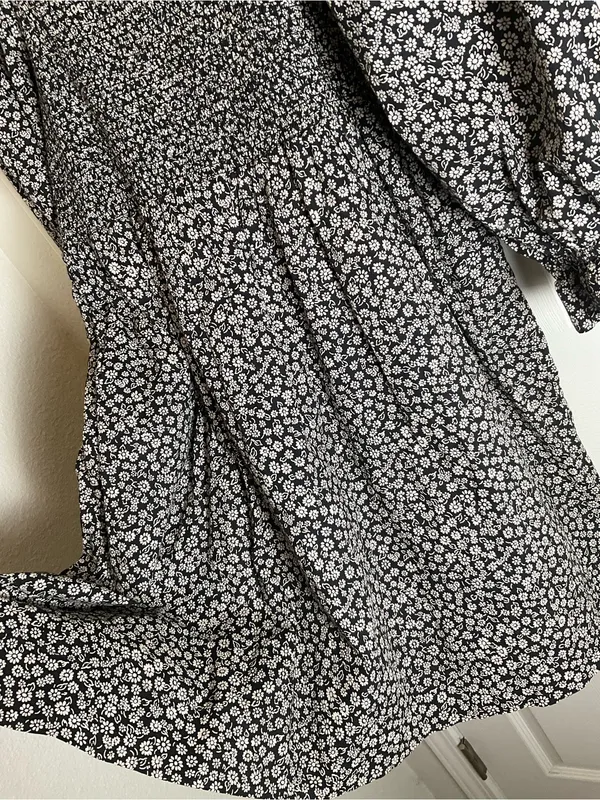 Madewell Black Floral Smocked Mini Dress Medium Cottagecore Puff Sleeve - Image 3