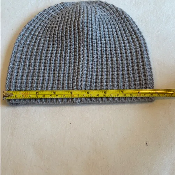 NWOT Michael Kors Beanie Hat - Image 5
