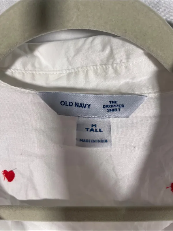 Old Navy Womens Heart Cropped Button Down Shirt Medium Tall New With Tags - Image 2