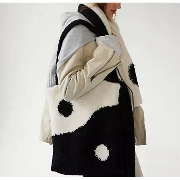 Free People Yin Yang Sweater Tote Bag - Image 2