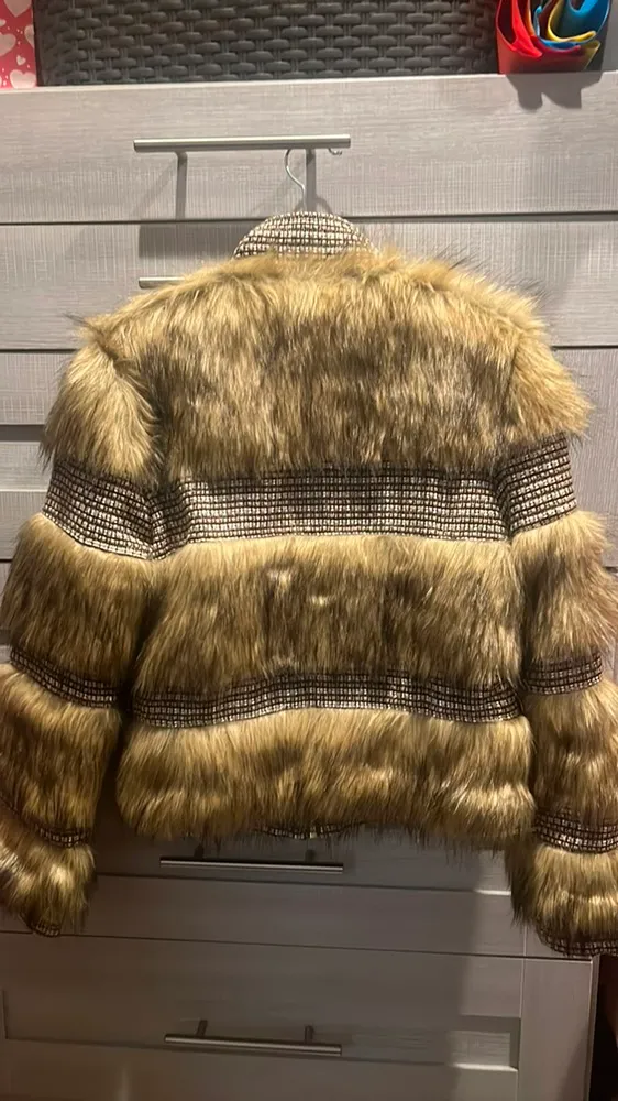 Red Dress Boutique Faux Fur Jacket - Image 4