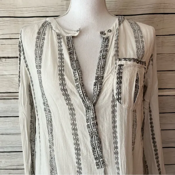 Free People Magic Pullover Top in Vanilla Combo - Image 10