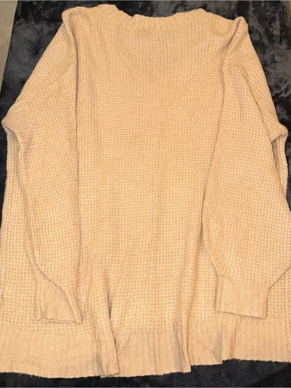 American Eagle Waffle Knit V-Neck Lightweight Knit Pullover Sweater in Beige - Image 2