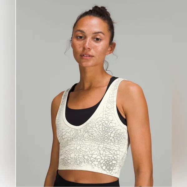 Lululemon Power Pivot Tank Top *Thread Dye
Thread Dye White Black W1DBRS - Image 7
