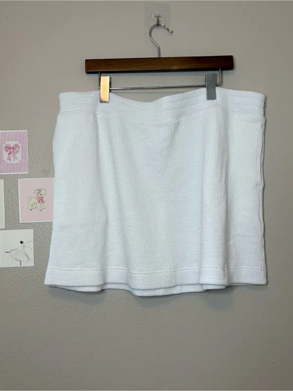 Aerie White Textured skirt plus size XXL 2X summer beach Miami vacation euro - Image 3