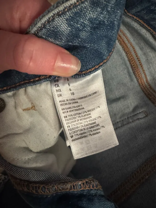American Eagle Stretch Shorts - Image 3