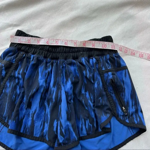 Lululemon Tracker nightsky 4” Shorts 6 blue black - Image 8
