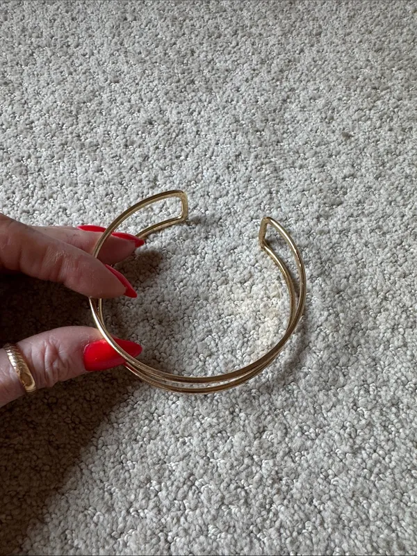 NWOT Gold Double-Band upper arm Cuff Bracelet - Unbranded - Image 2