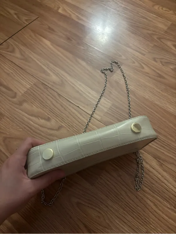 Zara Light Cream Croc-Embossed Chain Shoulder Bag - Image 6