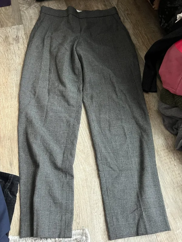 Babaton size 0 dress pants - Image 2
