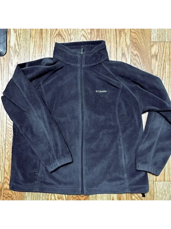 Columbia Women's Black Fleece Full Zip Coat Size 2X - Image 2