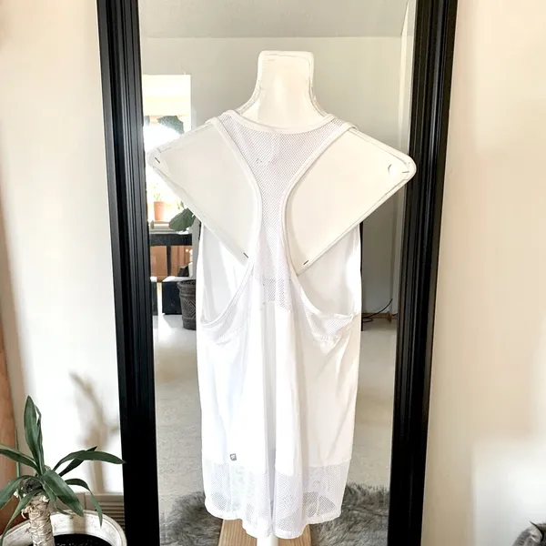 FABLETICS White Mesh Tank Top - Image 3