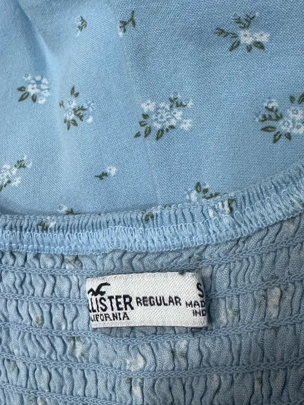 Mid thigh, Hollister blue flower dress - Image 2