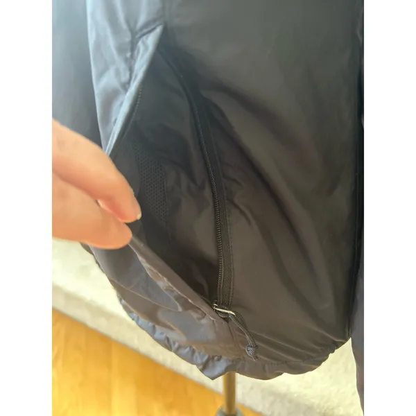 The North Face Black Front Zip Lightweight Windbreaker Jacket - Image 4