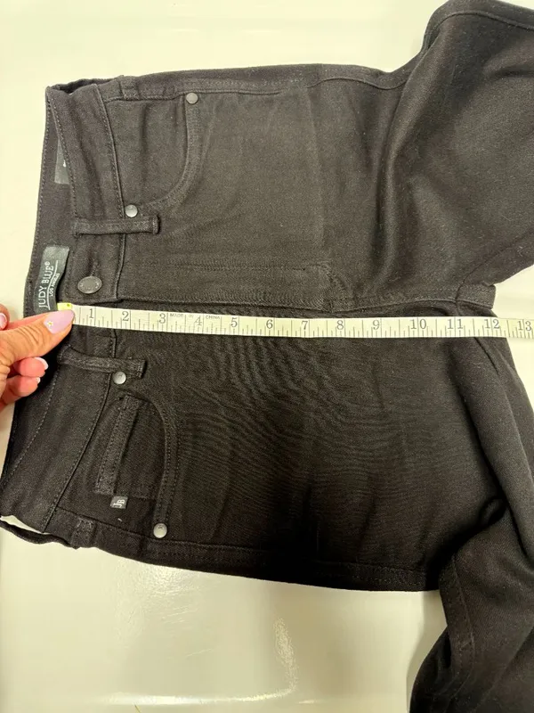 Judy Blue Skinny Jeans - Image 10