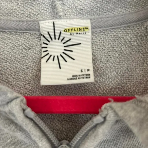 OFFLINE by Aerie Zip Up Hoodie Womens‎ Small Gray Cropped Intentional Sweatshirt - Image 2
