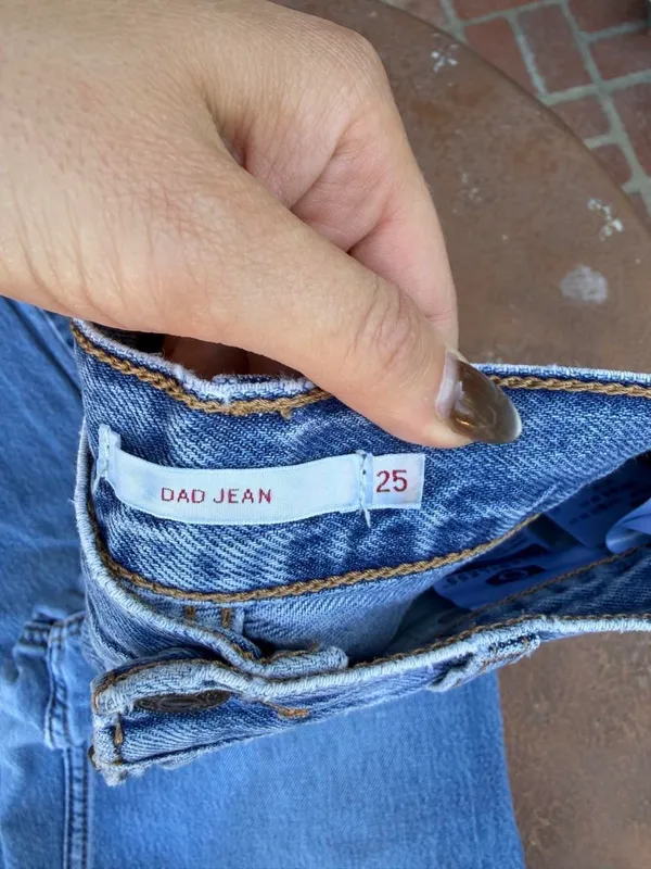 Levi’s blue denim straight leg high rise jeans DAD jeans Size 25 - Image 3