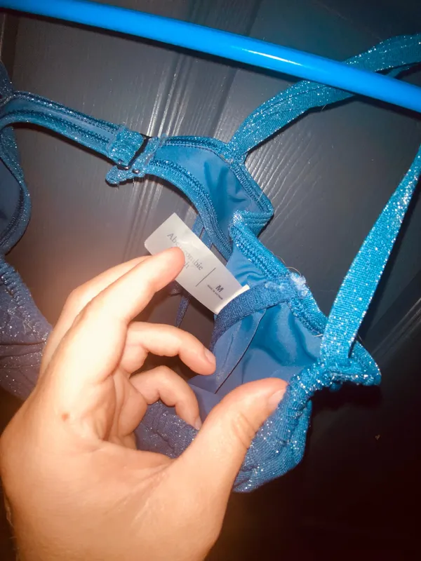Abercrombie swim top size m underwire has been removed - Image 2