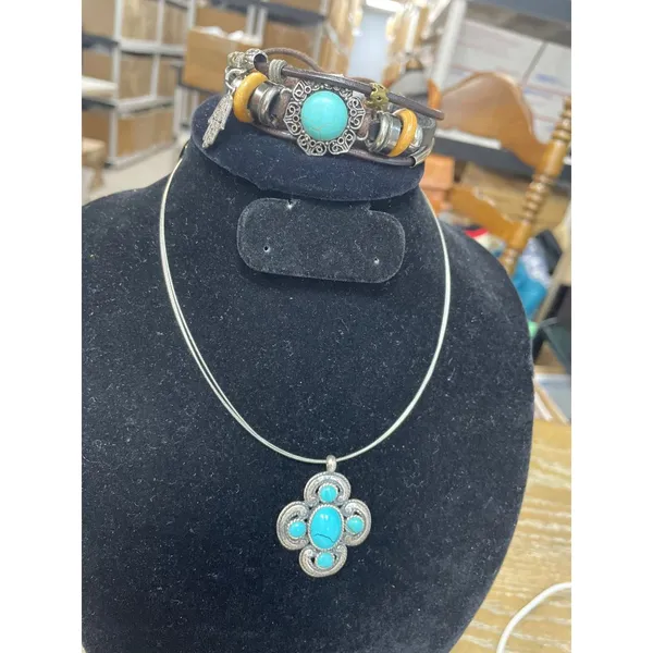 NY Turquoise stone Silver Necklace and turquoise stone leather Bracelet SKU 9687 - Image 11