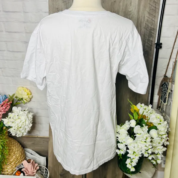 T Shirt - Image 5