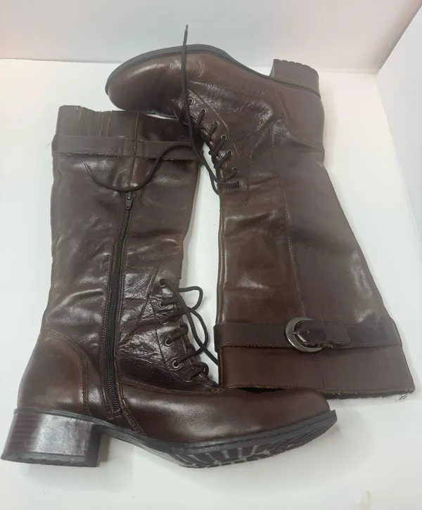 B.O.C. Brown Leather Tall Riding Boots Size 9 - Image 3