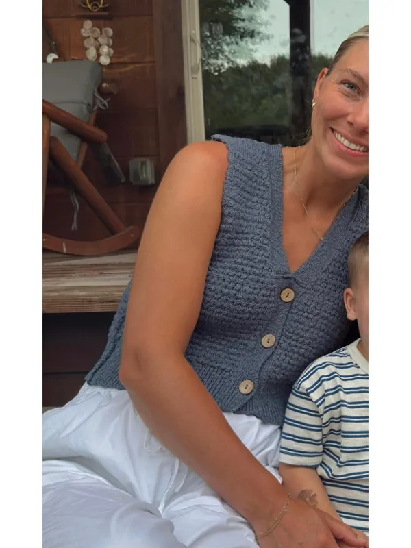 FREE PEOPLE Ava Knit Vest in Blue Size Small - Image 2