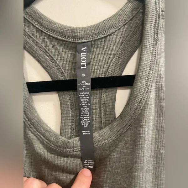 NWOT Vuori Sunrise High Neck Tank - Image 3